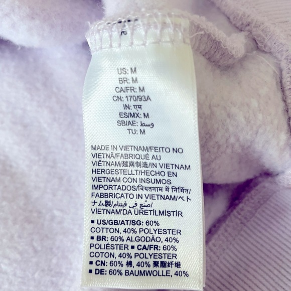 📝 Cute and comfy lilac sweatshirt (pullover) size M. - Picture 4 of 6
